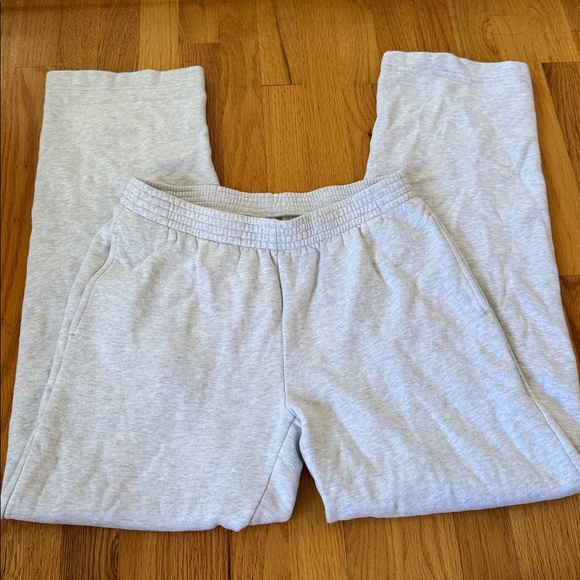 TNA cozy fleece wide leg sweatpants size Small in Heather Chrome - Picture 4 of 6